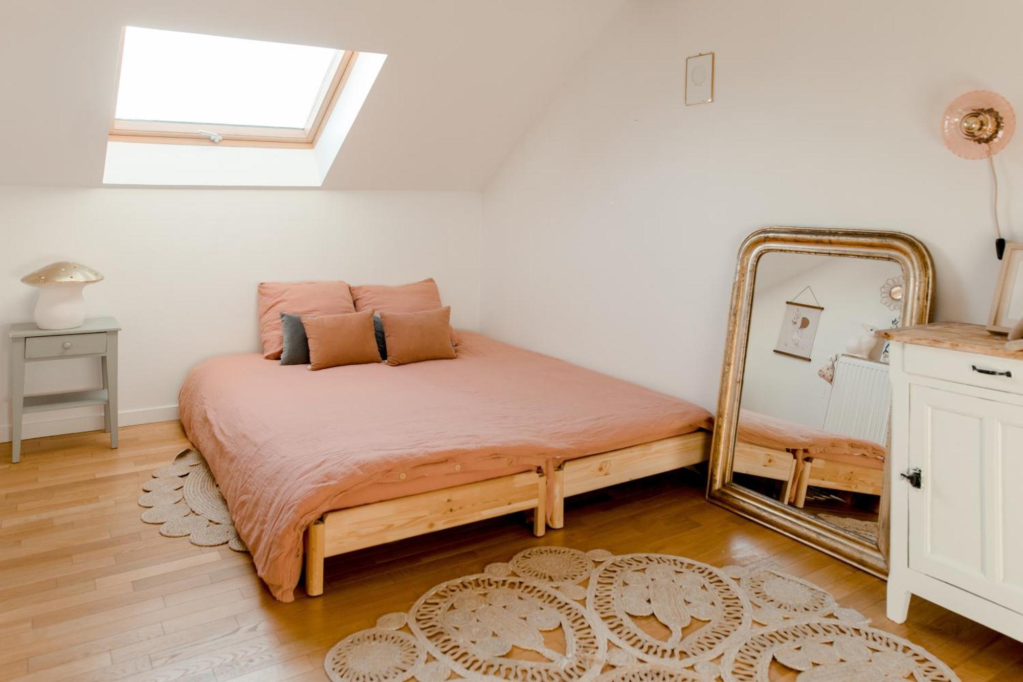 Logement Entier Ou A Partager Dans Maison Familiale A Rueil Malmaison, Proche De Paris La Defense ภายนอก รูปภาพ