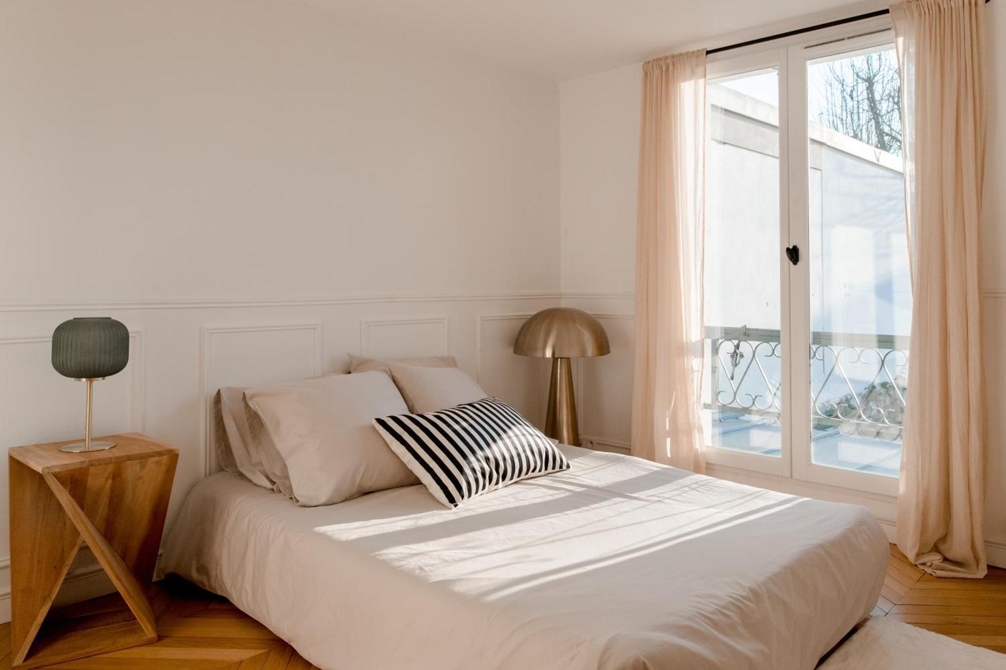 Logement Entier Ou A Partager Dans Maison Familiale A Rueil Malmaison, Proche De Paris La Defense ภายนอก รูปภาพ